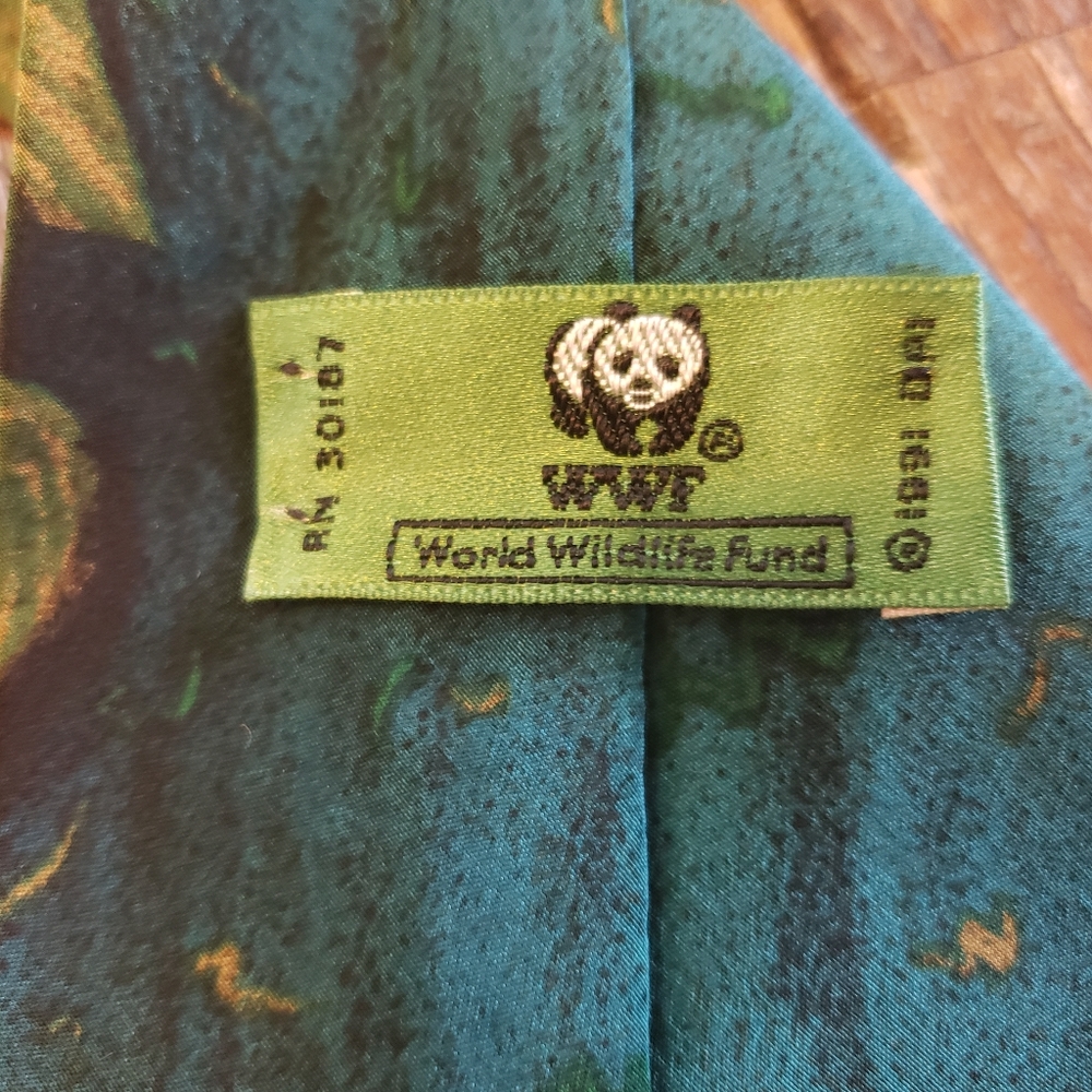 1991 Vintage Silk Rainforest Frog Tie- Green/ Red - Picture 5 of 6